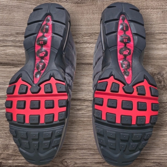 DS Nike Air Max 95 OG 'Solar Red' - Men's Size 12 - New with Box & Receipt - Picture 6 of 8